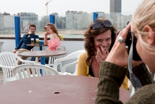 Marieke Dilles (Maaike Neuville en Kevin Janssens in achtergrond) (foto Luc Peeters)